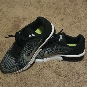 Womens Nike Air Max Sequent 2 Running Shoes